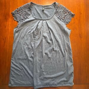 Automet Gray Top Size Medium